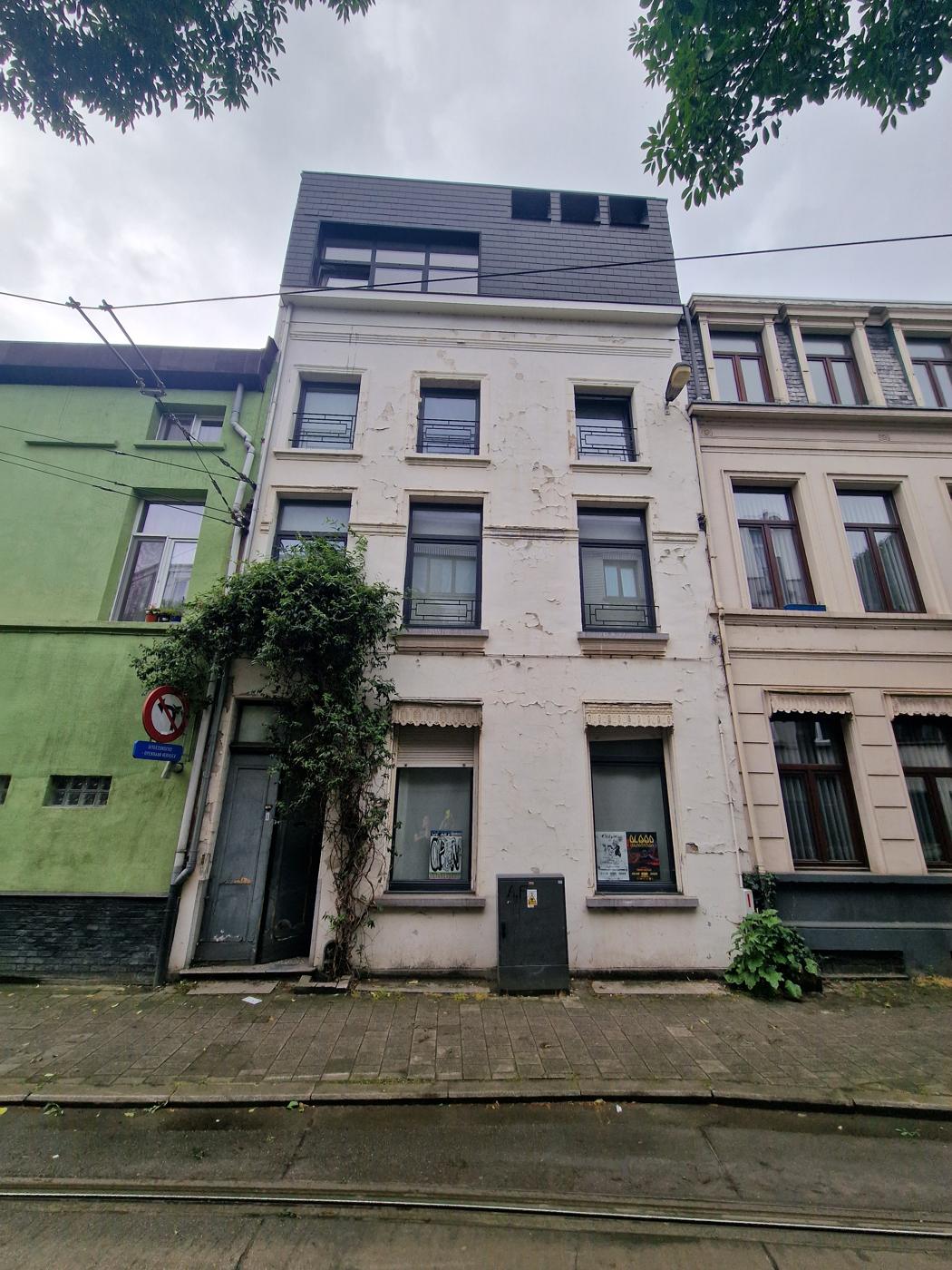 Gesponste cementering in Antwerpen: voor de werken