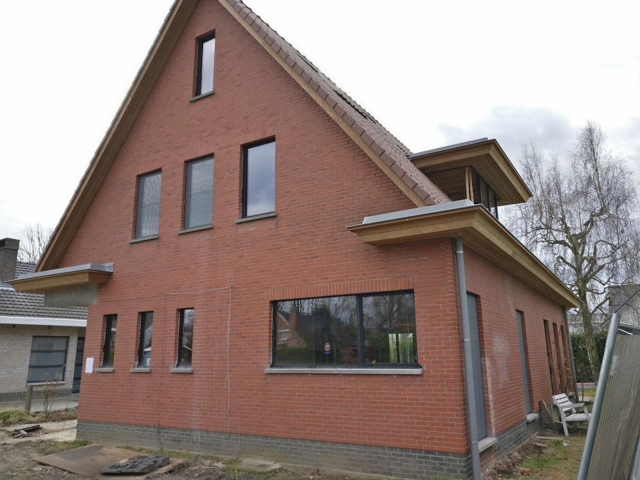 Gevel schilderen in Edegem: voor de werken