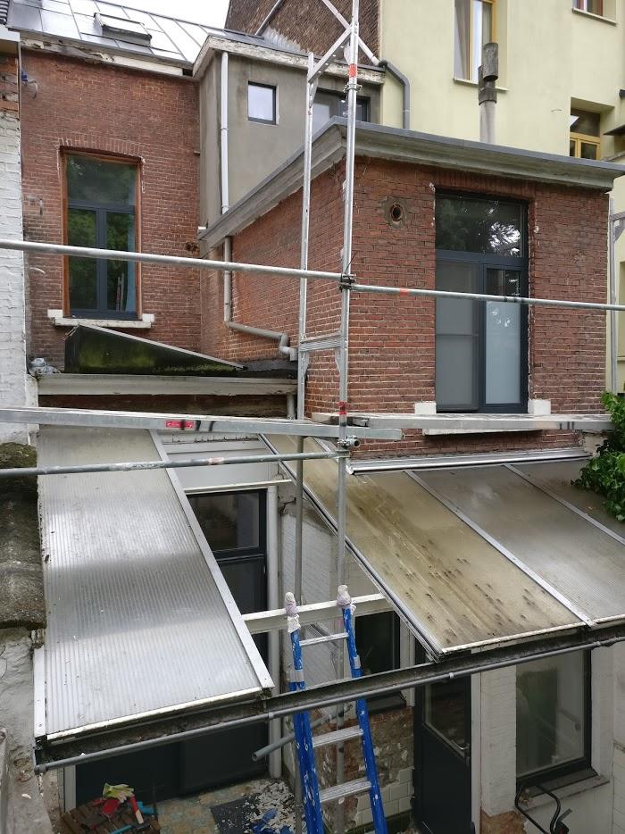 Gevelisolatie met crepi in Antwerpen: voor de werken
