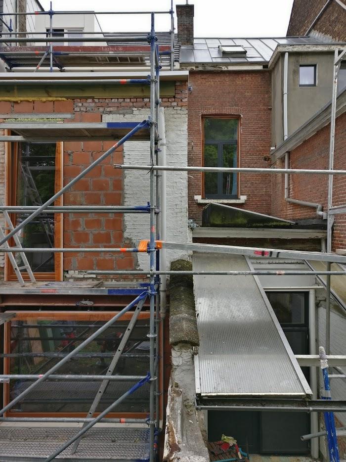 Gevelisolatie met crepi in Antwerpen: voor de werken