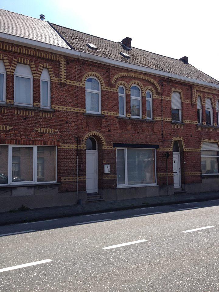 Gevelisolatie met crepi in Oudegem: voor de werken
